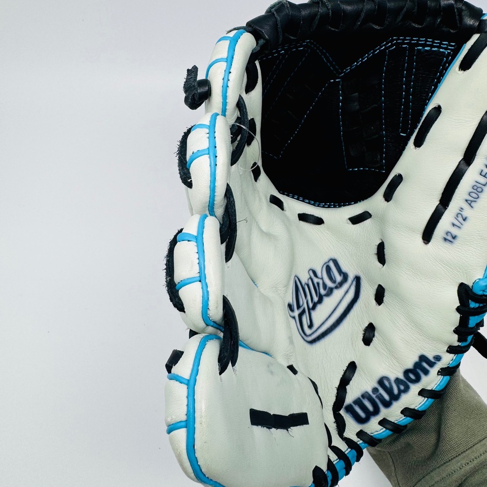 Wilson Aura A800 Fastpitch Softball Glove 12.5 Inch White Black Blue A08LF16125 - Picture 10 of 14